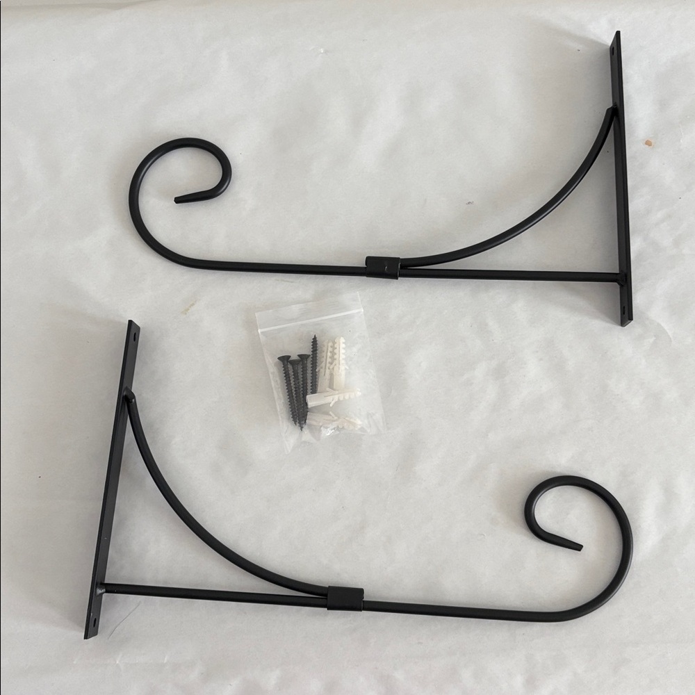 Simply Style Black iron Metal Hanging Plant Brackets 10” Pack of 2 ornate new